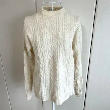 어반 리서치 울 캐시미어 케이블 짜임 니트 아이보리