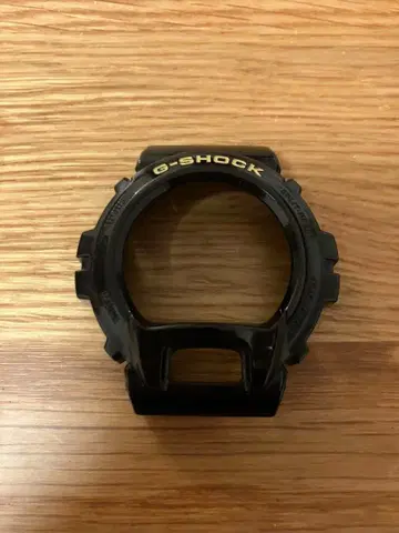 G-SHOCK DW6900 시리즈 베젤 블랙 골드