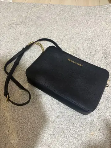 MICHAEL KORS 블랙 숄더백