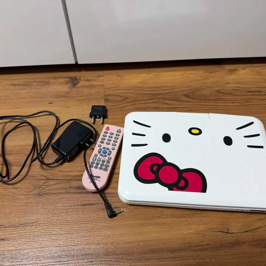 Quick sale!! Sanrio licensed Hello Kitty DVD player!