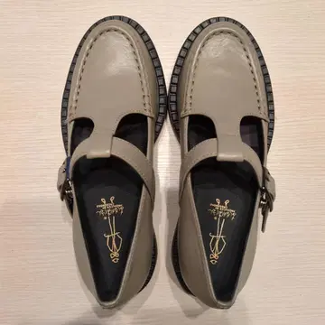 새상품 키다리 아저씨 천연 가죽 로퍼