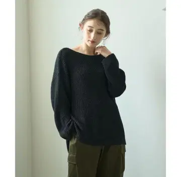 [ 새상품 ] 예카베카 스팽글 보트넥 니트