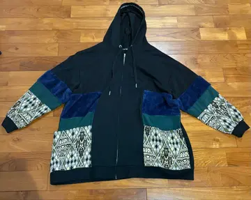 차이하네 집업 후드티