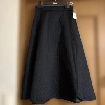 스트로베리 필드 퀼트 스커트 블랙 새상품 택 포함 2 블랙