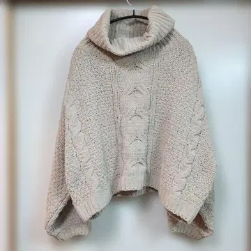 새상품급 GYDA 제이다 모코모코 스웨터 베이지 FREE