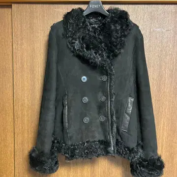 theory 블랙 무스탕 코트 S 사이즈