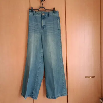 라이트 블루 데님 부츠컷 팬츠