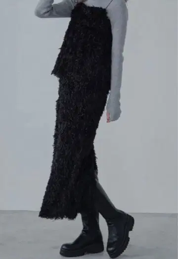 [ 새상품 택 포함 ] ORGUE 페더 프린지 스커트