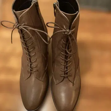 새상품 숏부츠 24