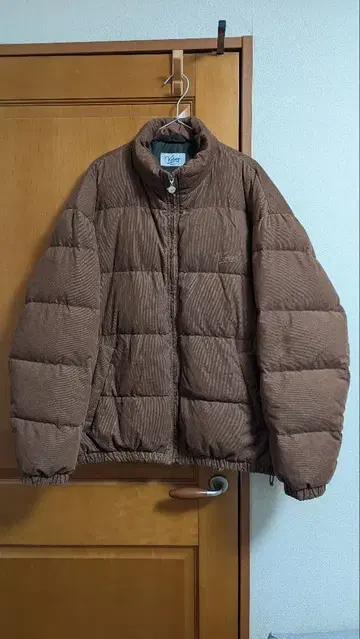 KEBOZ 브라운 다운 자켓