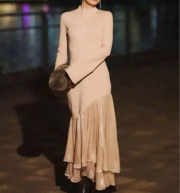 뉴앙스 anuans 도킹 니트 원피스 베이지