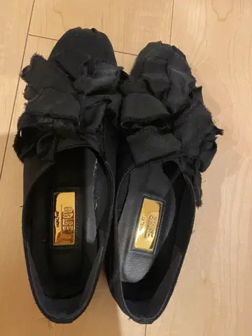 LE TALON GRISE 새틴 리본 발레리나 23.5