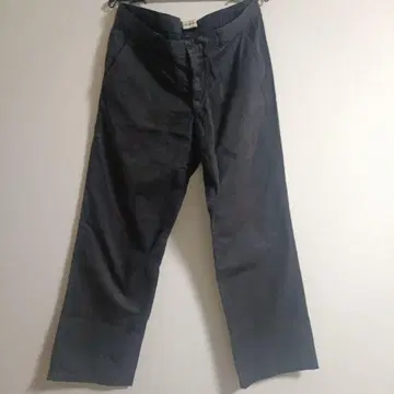 EMPORIO ARMANI 다크 그레이 치노 팬츠