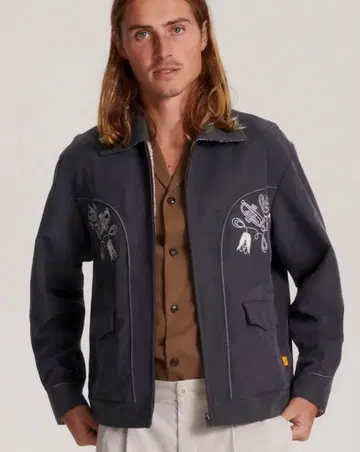 크리티컬 슬라이드 자켓