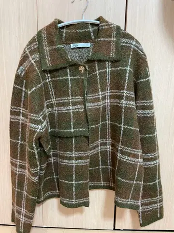 ZARA 체크 니트 가디건