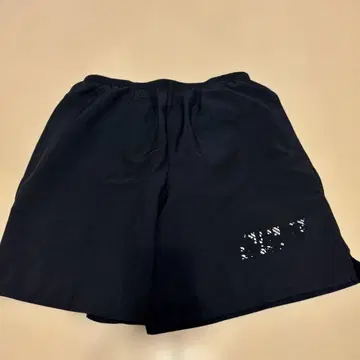 뉴발란스 숏팬츠 M 사이즈 NAVY