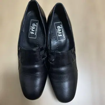 블랙 가죽 하이힐 펌프스