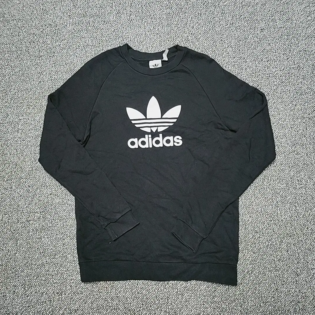 [105] Adidas Firebird Sweatshirt