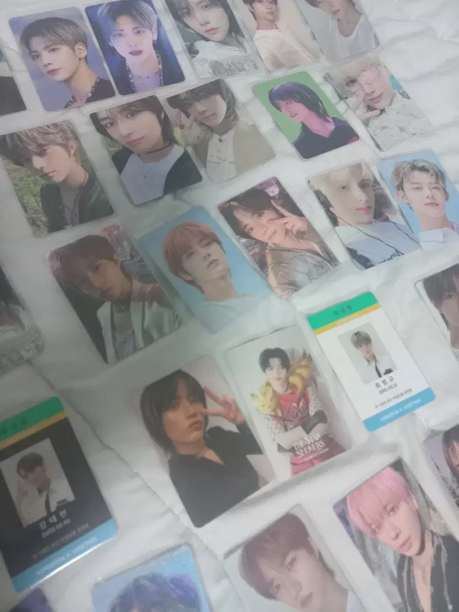 TXT Beomgyu Taehyun Hueningkai bulk sale