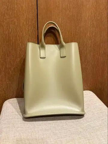 올리브 그린 미니 토트백