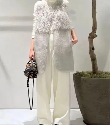 알아바일 인조 모피 콤비 니트 베스트 그레이