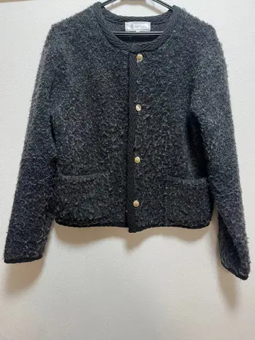 로페피크닉 골드 버튼 자켓