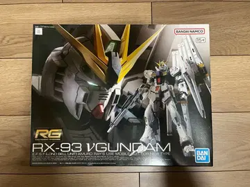 반다이 RG RX-93 뉴 건담
