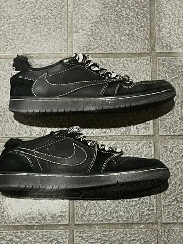 죠죠킥스 블랙 스니커즈