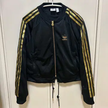 adidas 블랙 저지 골드 라인