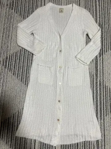 새상품급 젤라또피케/화이트 롱 가디건