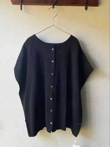 Bliss bunch . 면 니트 드롭 숄더 밑단 단추 2way 베스트