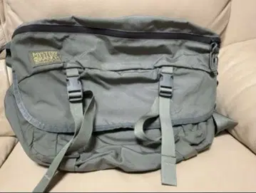 미국제 MYSTERY RANCH 아웃사이더 메신저 백