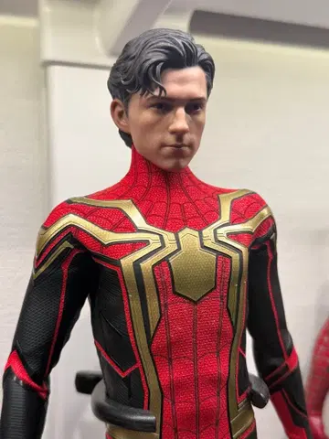 핫토이즈 스파이더맨 텐 그레이 티드 수트 노 웨이 홈