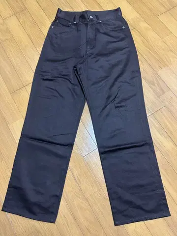 TTTmsw 25SS 스트레이트 팬츠