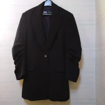 ZARA 블랙 자켓 미사용 새상품