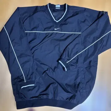 Nike 블랙 V넥 자켓
