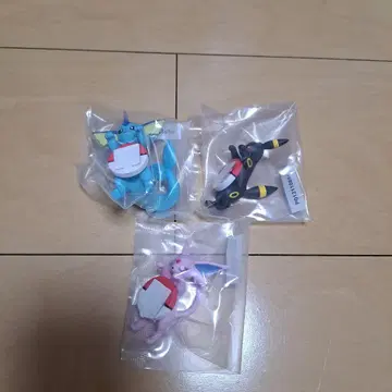 포켓몬 제일복권 블래키 에브이 샤 피규어 세트