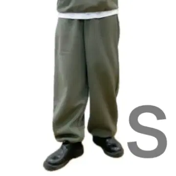 UNIQLO C 유니클로 C S 맨투맨 와이드 팬츠 올리브