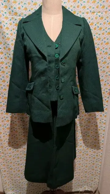 그린 컬러 자켓 셋업