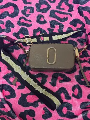 마크제이콥스 Marc Jacobs 브라운 숄더백