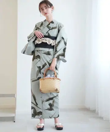유카타 단품 니코앤티크 우타타네 미사용 야타가라스 그린그레이 일본풍 패턴