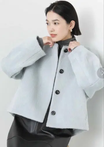 LU 샤기 숏코트 택 포함 새상품