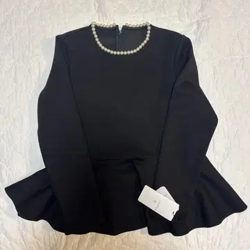 피칭 옷깃 펄 페플럼 티셔츠