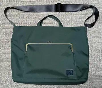 즉시 구매 OK 아야노코지 가마구치 빅 숄더백 코듀라 카키