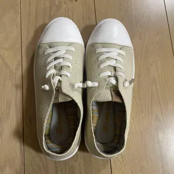 베이지 메쉬 로우컷 스니커즈