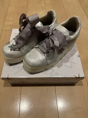 통굽 신발 실버/화이트 23cm 박스 있음
