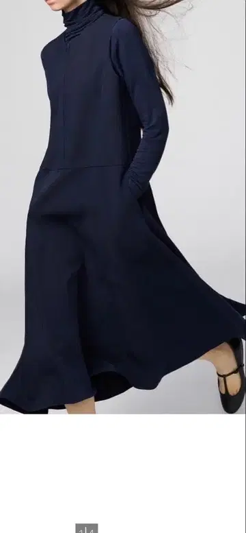 유니클로 C 네이비 슬리브리스 원피스 하프 지퍼 원피스 L