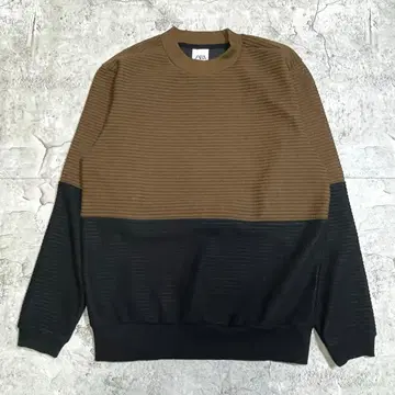 새상품급 ZARA 자라 바이컬러 상의 맨투맨 니트 스웨터 S