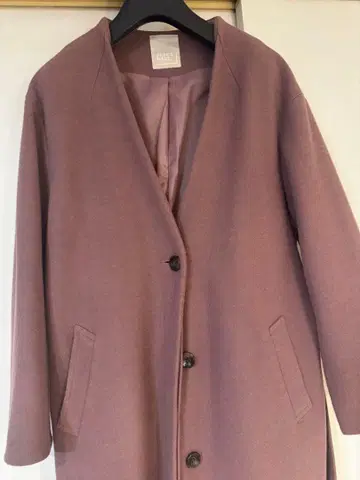 체스터 코트 옷깃 없음