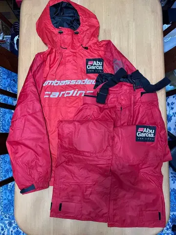 Abu Garcia 레인수트 레드 사이즈: LL